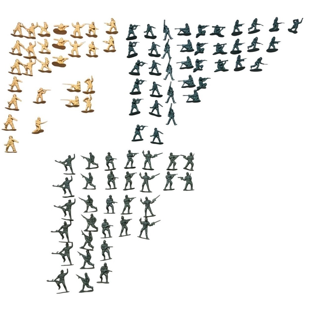 Vintage Plastic Army Men Green Yellow Unbranded 1.75" Lot Of 97